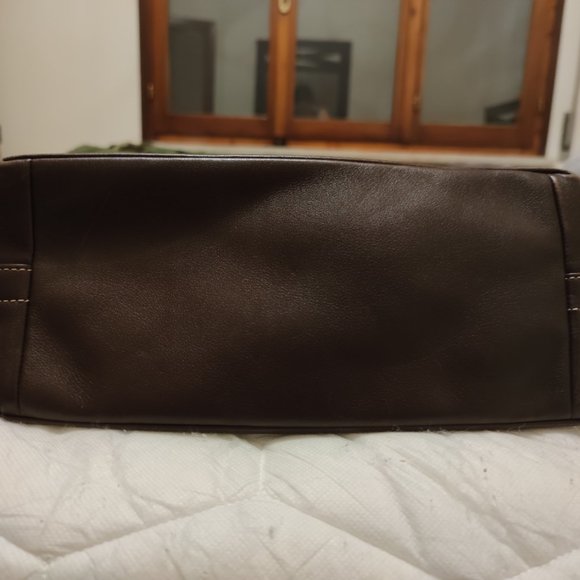 Chocolate brown leather Coach bucket bag - Picture 4 of 5